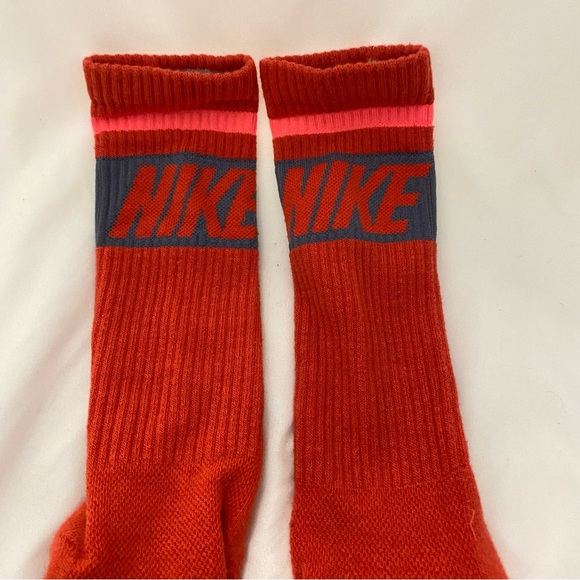 Nike Men’s Sock Lot of 4 Red Elite Black Gray Socks Long Socks Sneakerhead - Picture 4 of 12